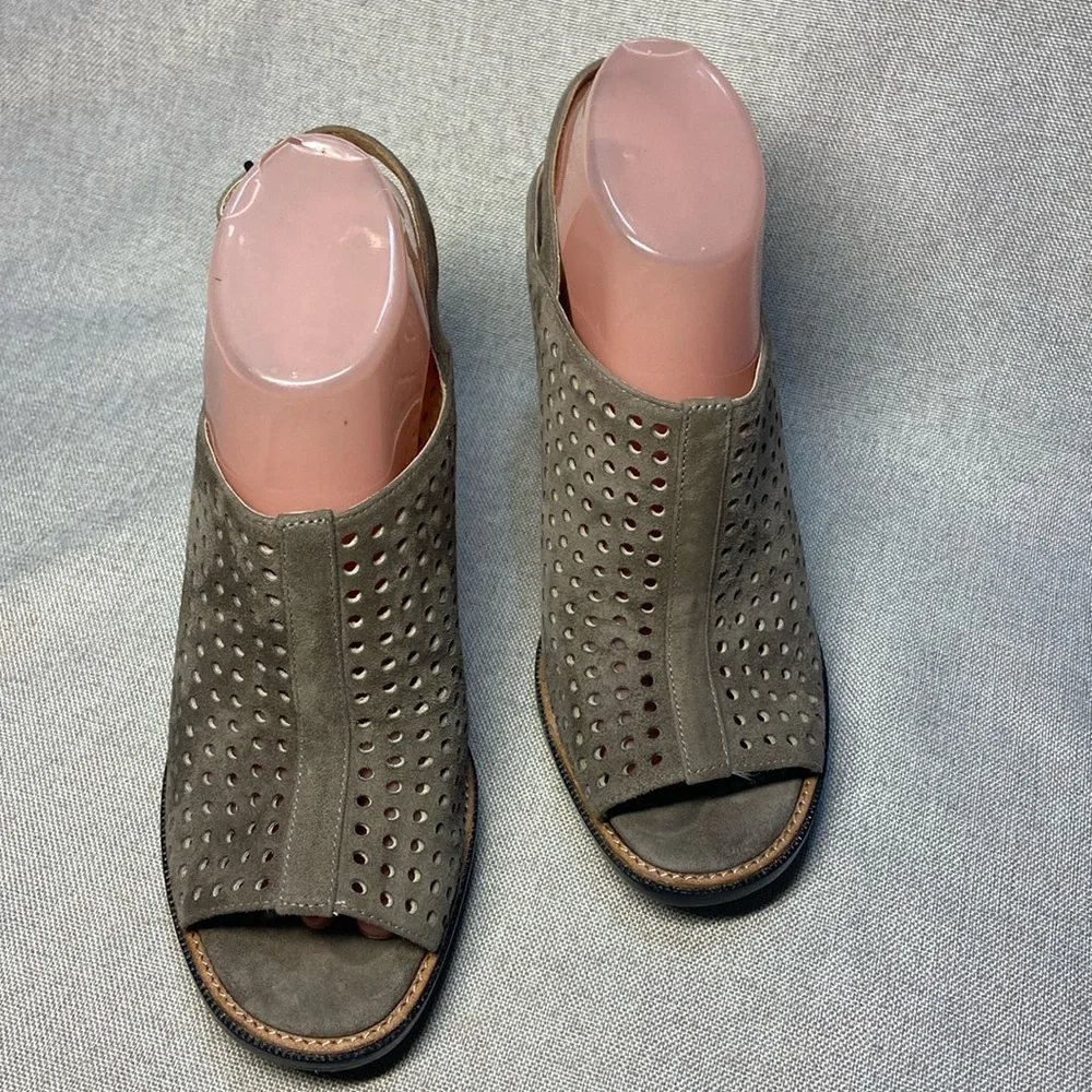 VIA SPIGA Tasa Perforated Lug Sole Slingback Heels Sandals Size 8,5M